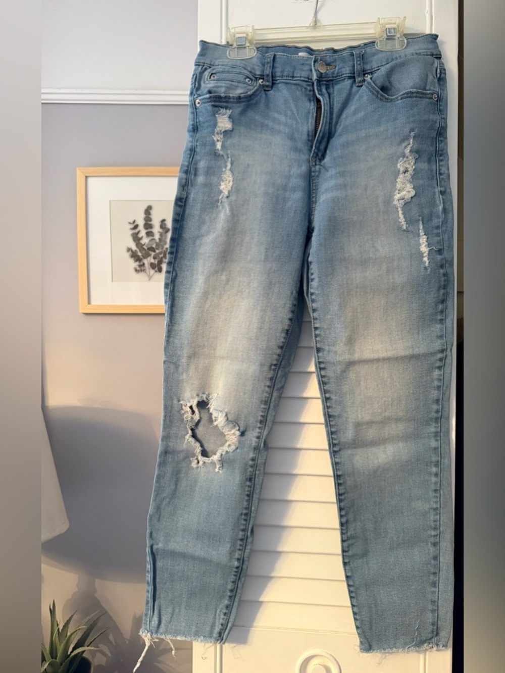 Dynamite Kate Light Blue Distressed Women’s Jeans